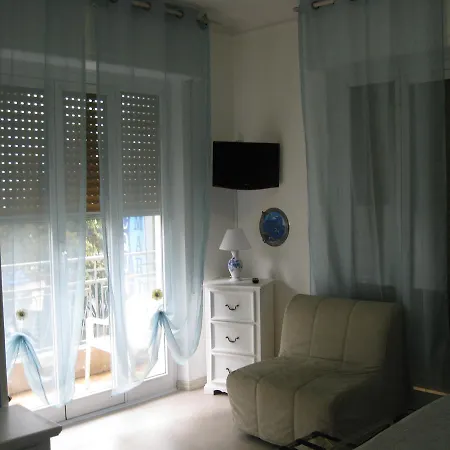 ホテル Acqua Marina アルビッソラ・マリーナ