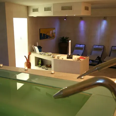 Acqua Marina 2*